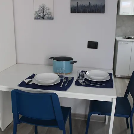Apartment La Luna Blu Malpensa Somma Lombardo